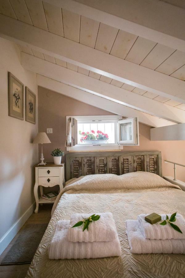 Lianelia Boutique Village House Argyrades Buitenkant foto