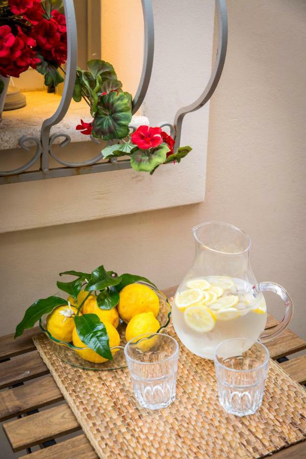 Lianelia Boutique Village House Argyrades Buitenkant foto